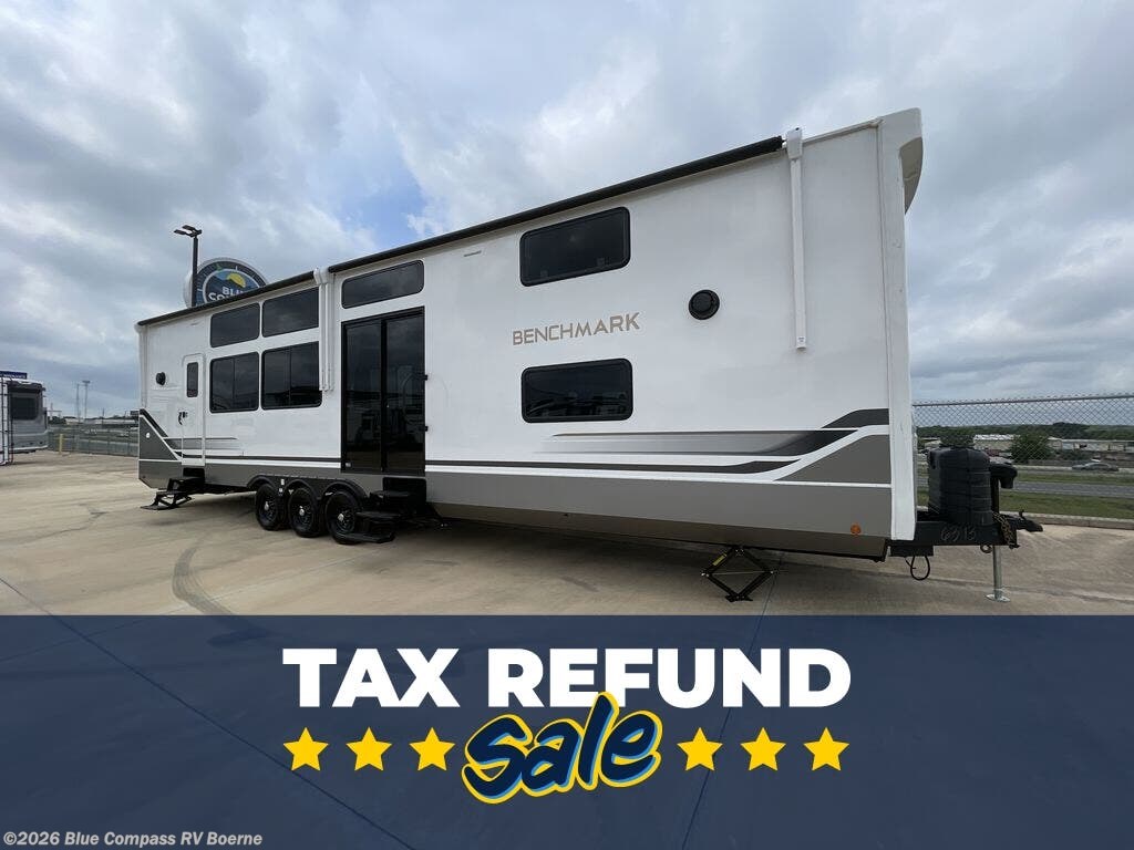 New 2025 Alliance RV Benchmark 44LFT available in Boerne, Texas