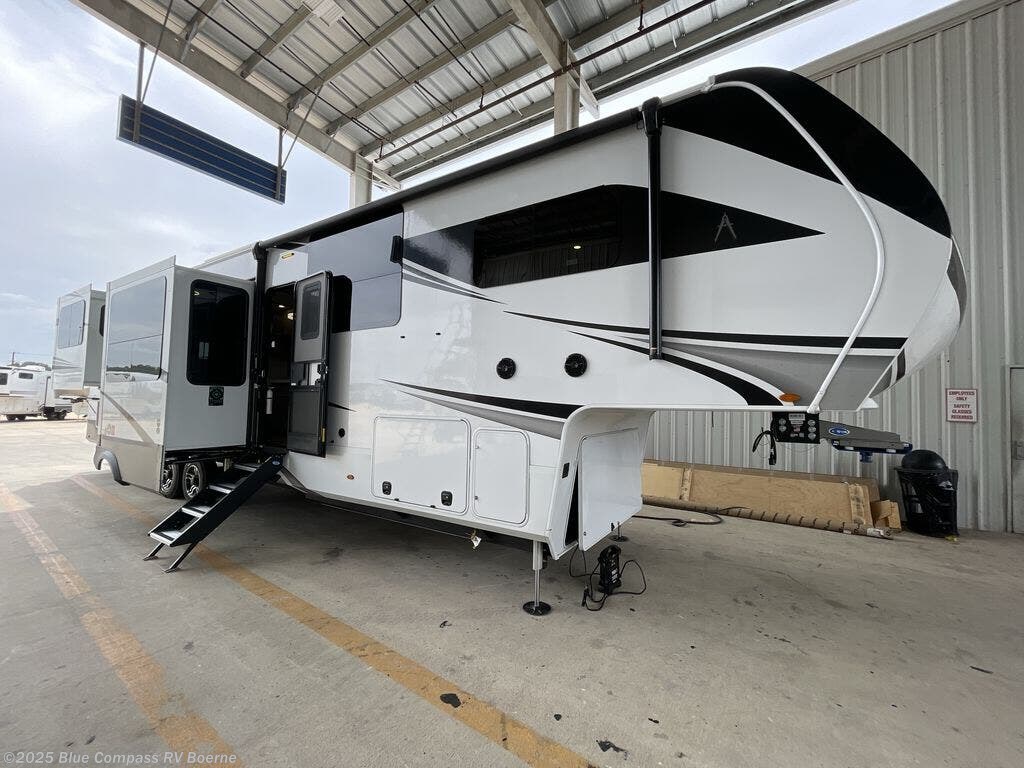 New 2025 Grand Design Solitude 376RD available in Boerne, Texas