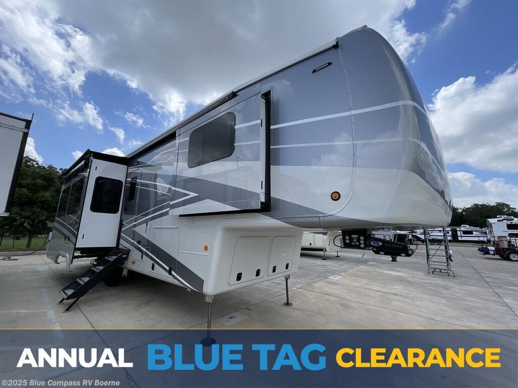 New 2025 DRV Mobile Suites 36 RSSB3 available in Boerne, Texas