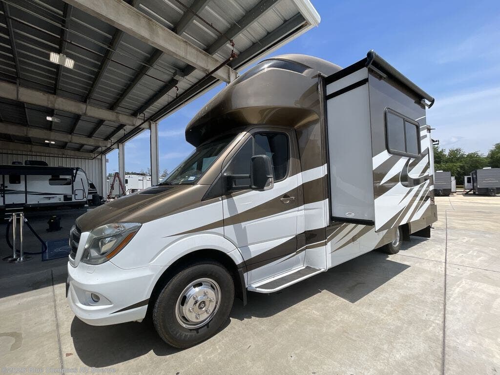 Used 2017 Tiffin Wayfarer 24QW available in Boerne, Texas