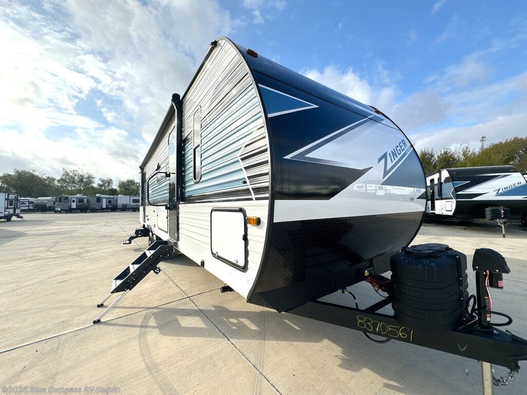 New 2025 CrossRoads Zinger 320FB available in Seguin, Texas