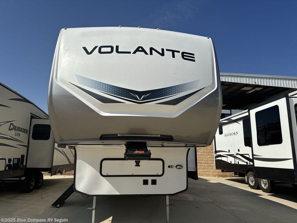 Used 2023 CrossRoads Volante 310BH available in Seguin, Texas