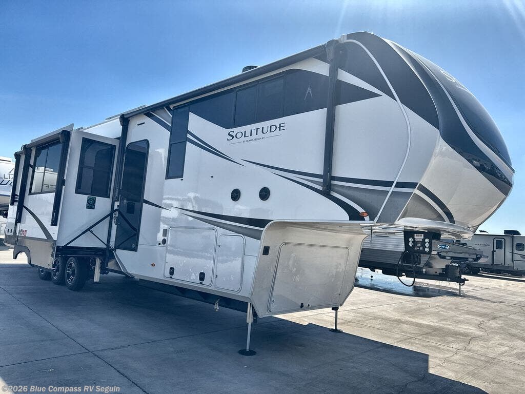 New 2026 Grand Design Solitude 414LJMJ available in Seguin, Texas