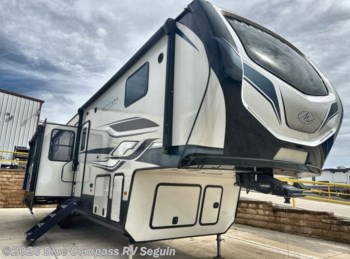 Used 2023 Keystone Montana High Country 335BH available in Seguin, Texas