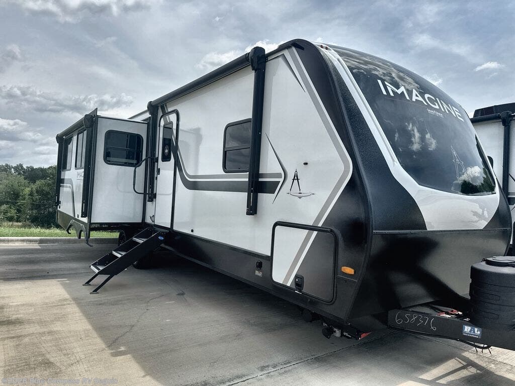 New 2027 Grand Design Imagine 2970RL available in Seguin, Texas