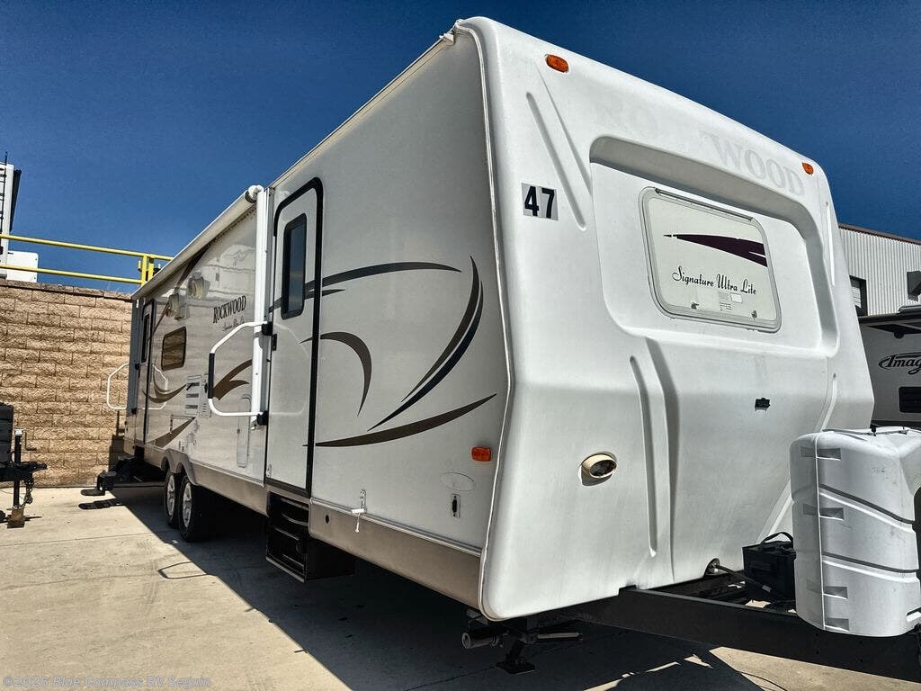 Used 2010 Forest River Rockwood Signature Ultra Lite 8314BSS available in Seguin, Texas