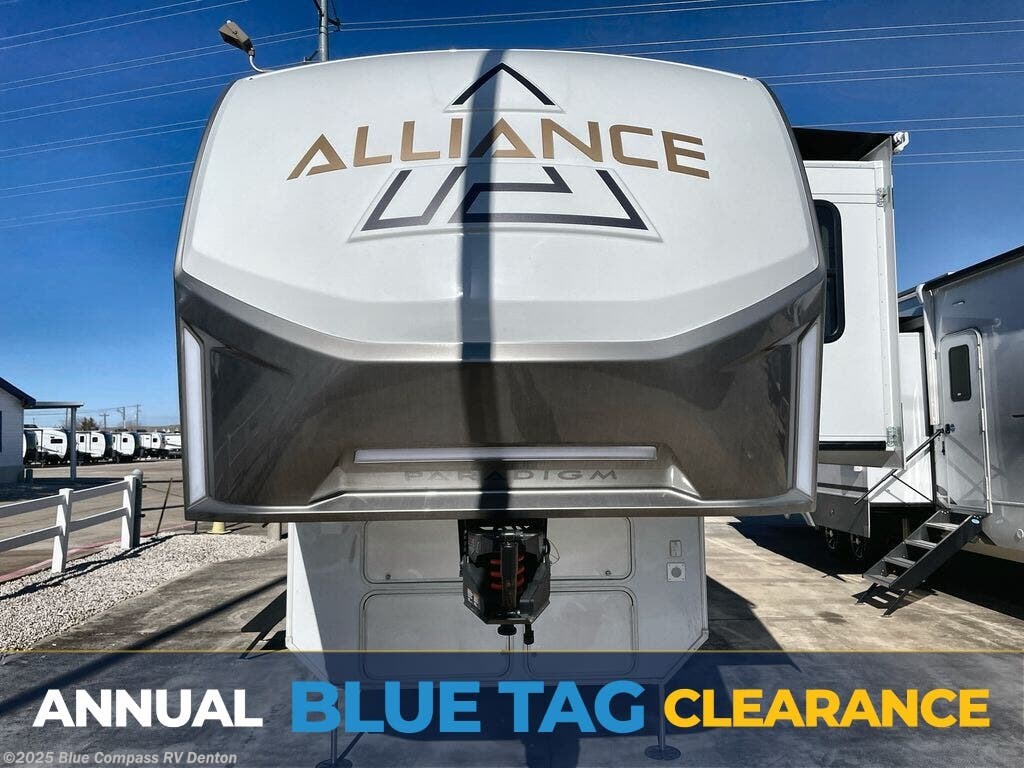 New 2025 Alliance RV Paradigm 395DS available in Denton, Texas