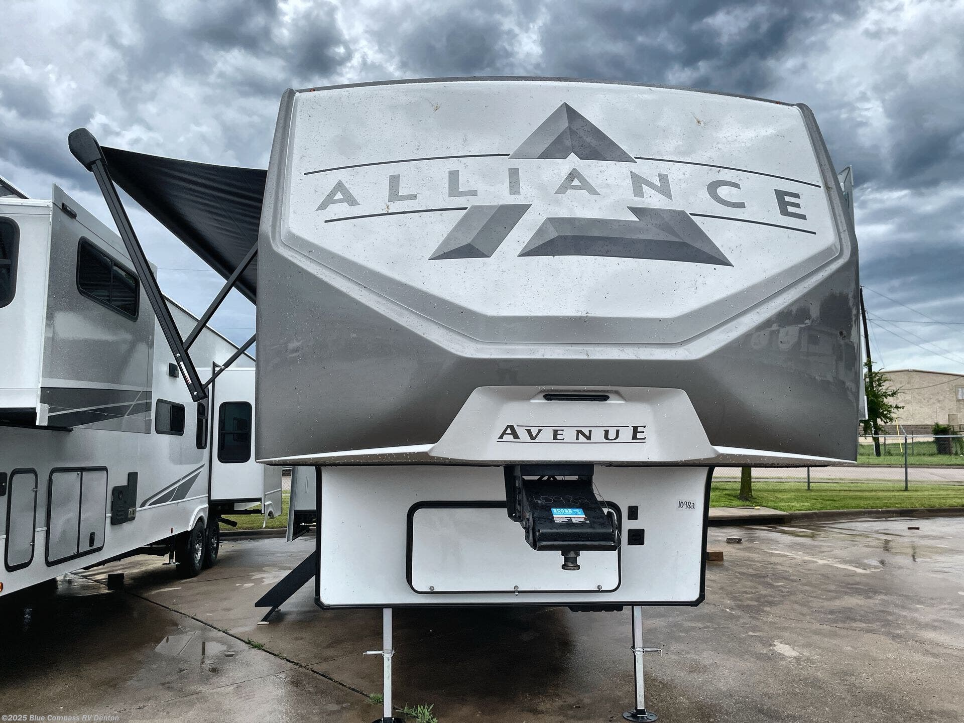 New 2025 Alliance RV Avenue 38DBL available in Denton, Texas