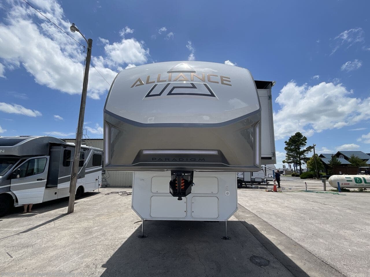 New 2025 Alliance RV Paradigm 340RL available in Norman, Oklahoma