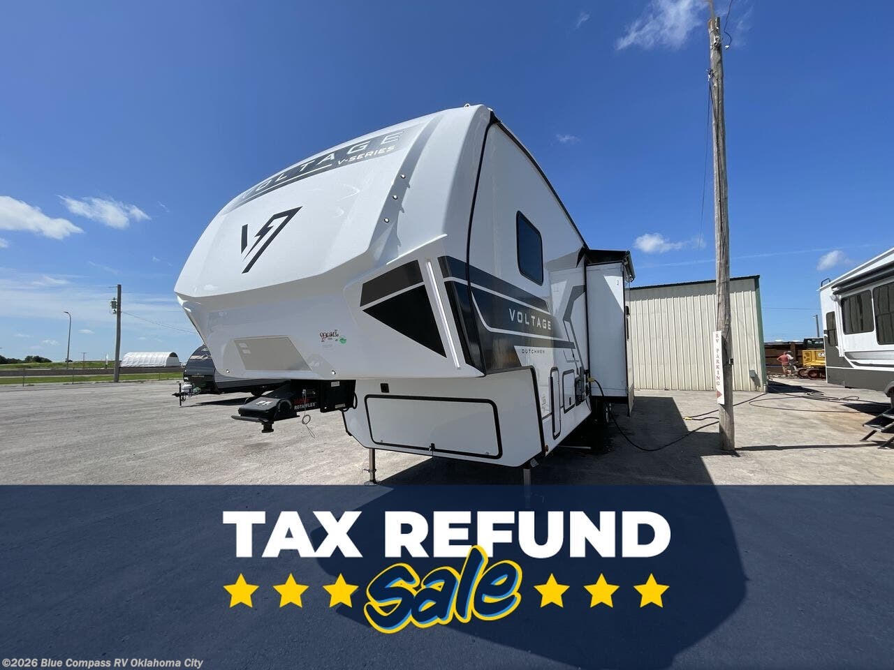 New 2025 Dutchmen Voltage V-Series 3600 available in Norman, Oklahoma