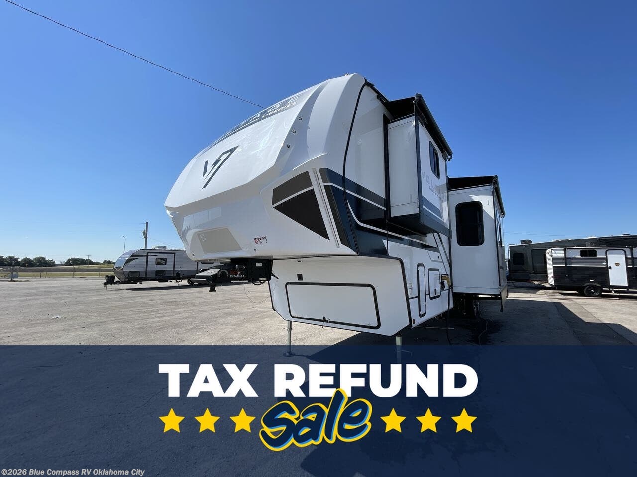 New 2026 Dutchmen Voltage V-Series 3800 available in Norman, Oklahoma