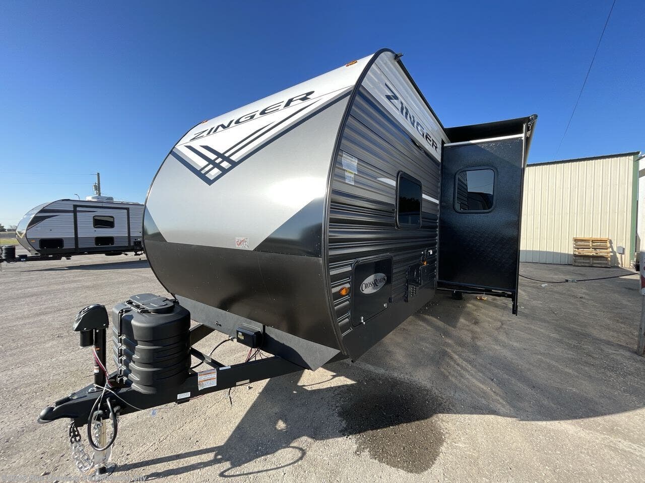 New 2026 CrossRoads Zinger ZR320FB available in Norman, Oklahoma