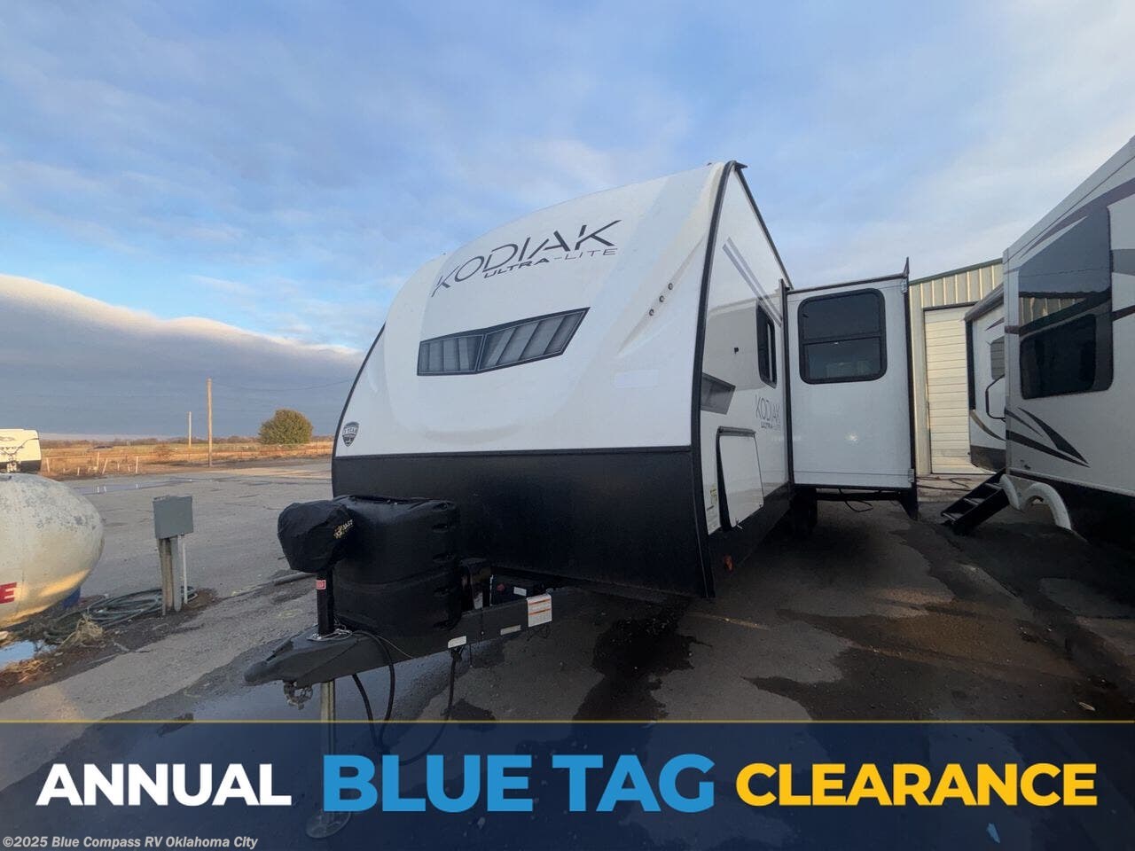 Used 2022 Dutchmen Kodiak Ultra Lite 289BHSL available in Norman, Oklahoma