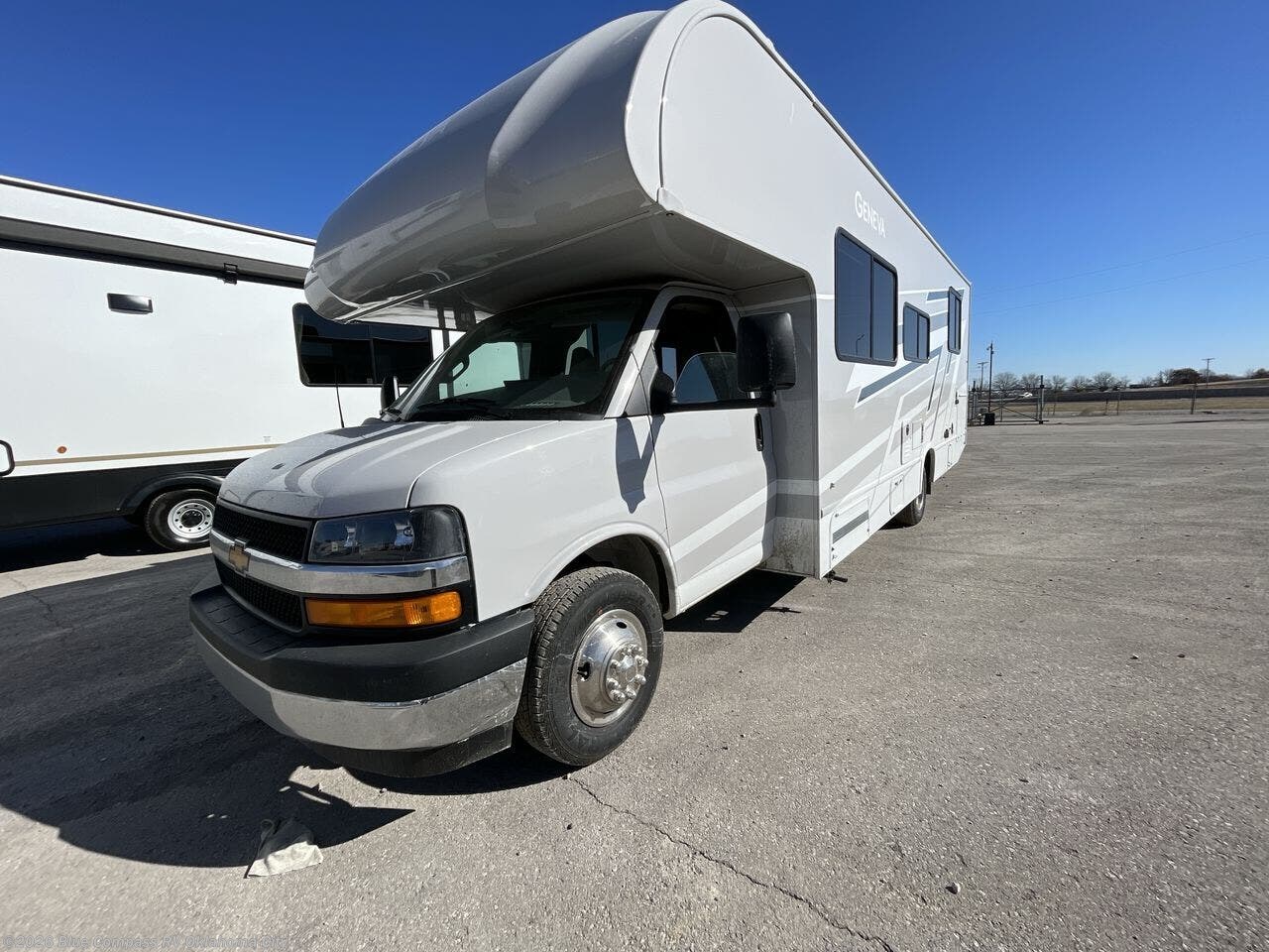 New 2026 Thor Motor Coach Geneva 28VZ Chevy available in Norman, Oklahoma