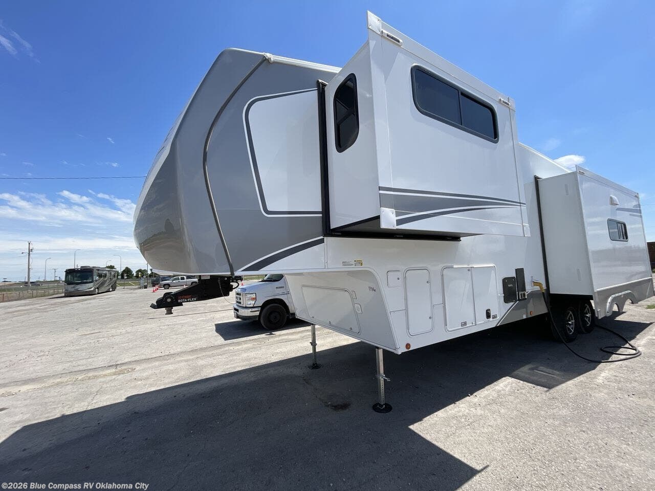 New 2026 Alliance RV Avenue 32RLS available in Norman, Oklahoma