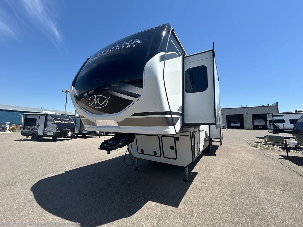 New 2025 Keystone Montana High Country 331RL available in Rancho Cordova, California