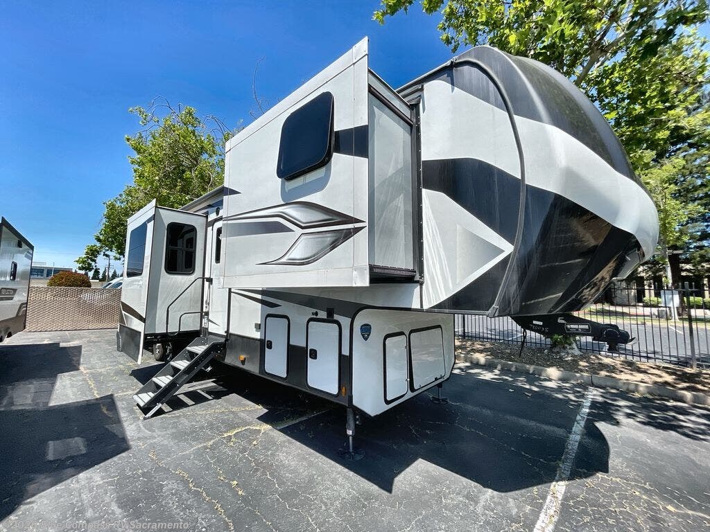 Used 2023 Keystone Alpine 3790FK available in Rancho Cordova, California