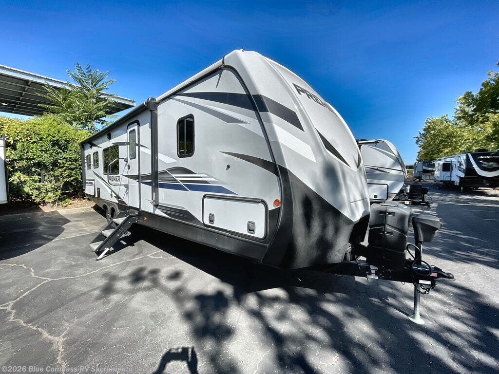 Used 2021 Keystone Premier Ultra Lite 29RKPR available in Rancho Cordova, California