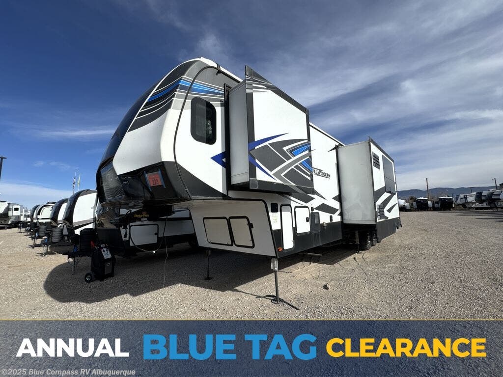 Used 2020 Keystone Fuzion 427 available in Albuquerque, New Mexico