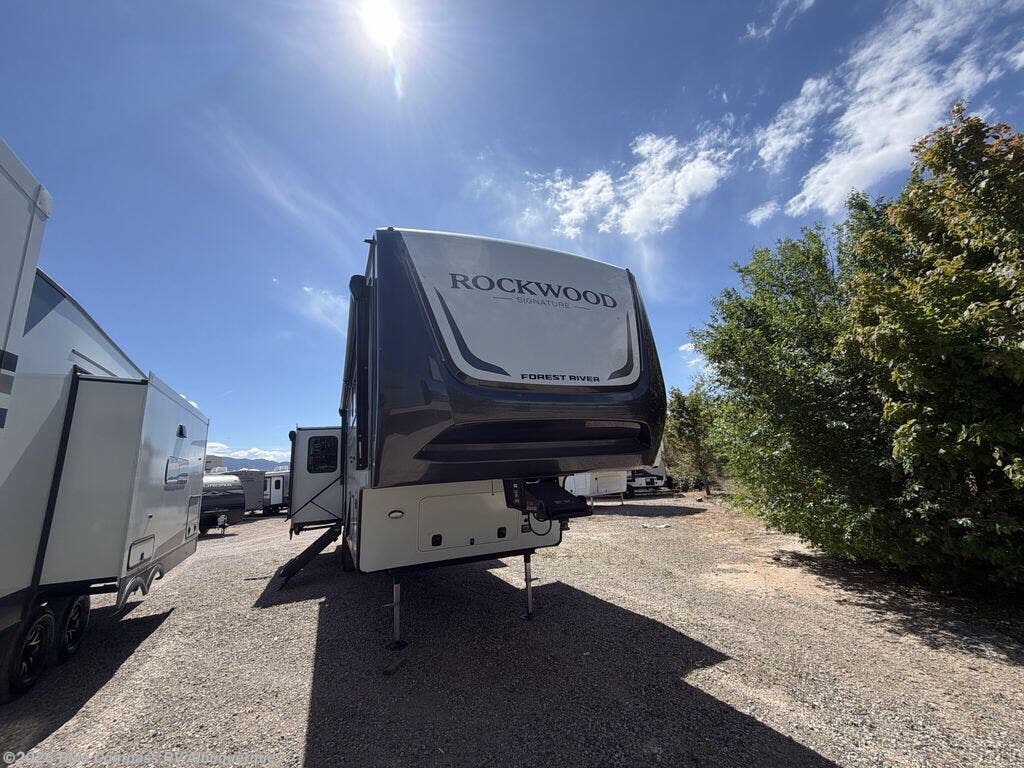New 2026 Forest River Rockwood Signature 401SFB available in Albuquerque, New Mexico
