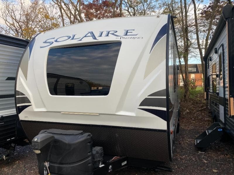 Used 2020 Palomino Solaire Ultra Lite 217BH available in Souderton, Pennsylvania