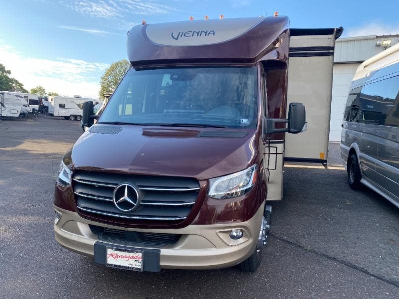 Used 2023 Renegade  Vienna 25TBN available in Souderton, Pennsylvania