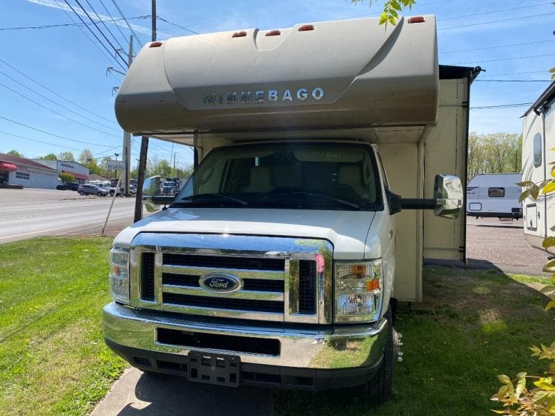Used 2019 Winnebago Minnie Winnie 31G available in Souderton, Pennsylvania