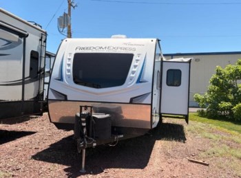 Used 2021 Coachmen Freedom Express Ultra Lite 287BHDS available in Souderton, Pennsylvania