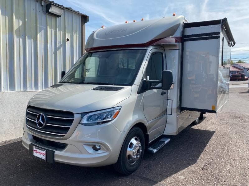 New 2025 Renegade RV Vienna 25DLN available in Souderton, Pennsylvania