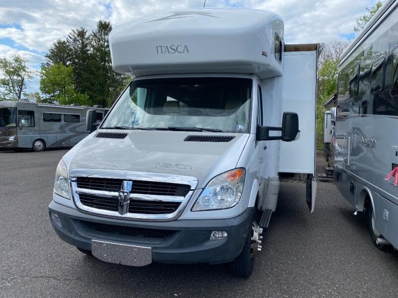 Used 2010 Itasca Navion MTRH. available in Souderton, Pennsylvania