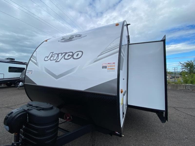 New 2027 Jayco Jay Flight 325BHT available in Souderton, Pennsylvania