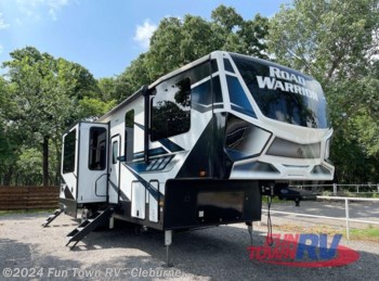 Used 2022 Heartland Road Warrior 375RW available in Cleburne, Texas