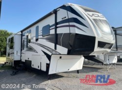 Used 2016 Dutchmen Voltage 3970 available in Cleburne, Texas