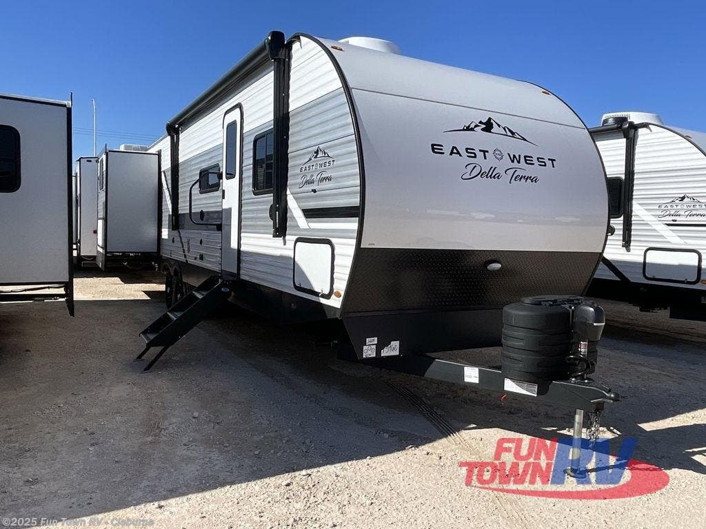 New 2024 East to West Della Terra 323QB available in Cleburne, Texas
