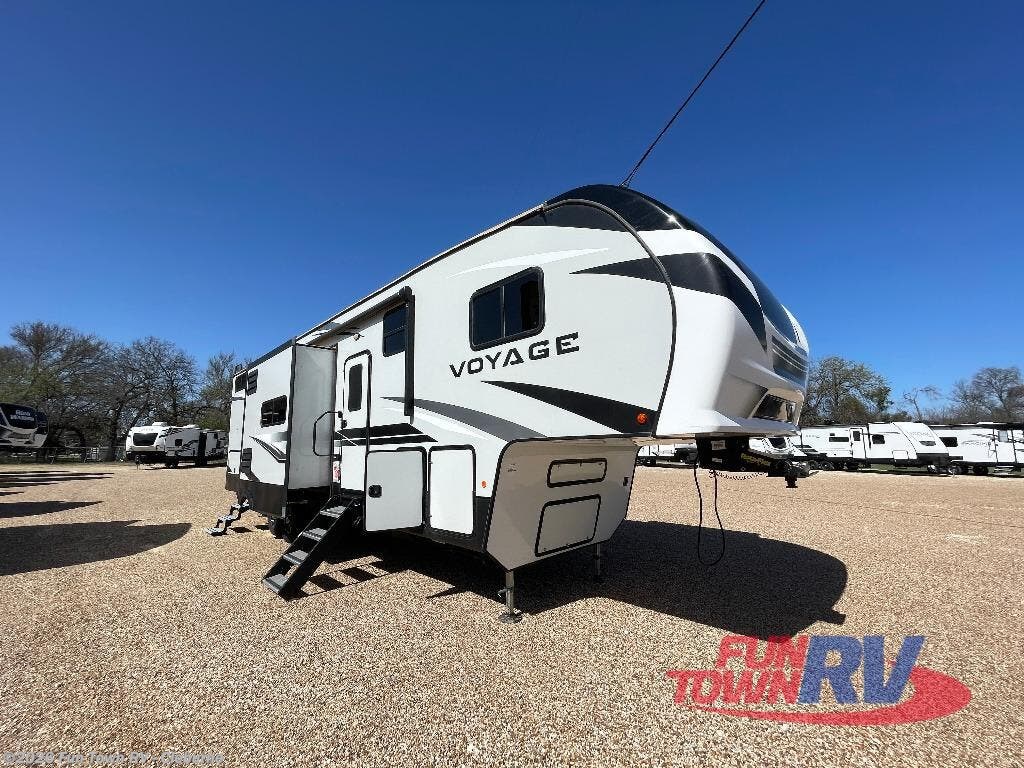 Used 2021 Winnebago Voyage 3639BHL available in Cleburne, Texas