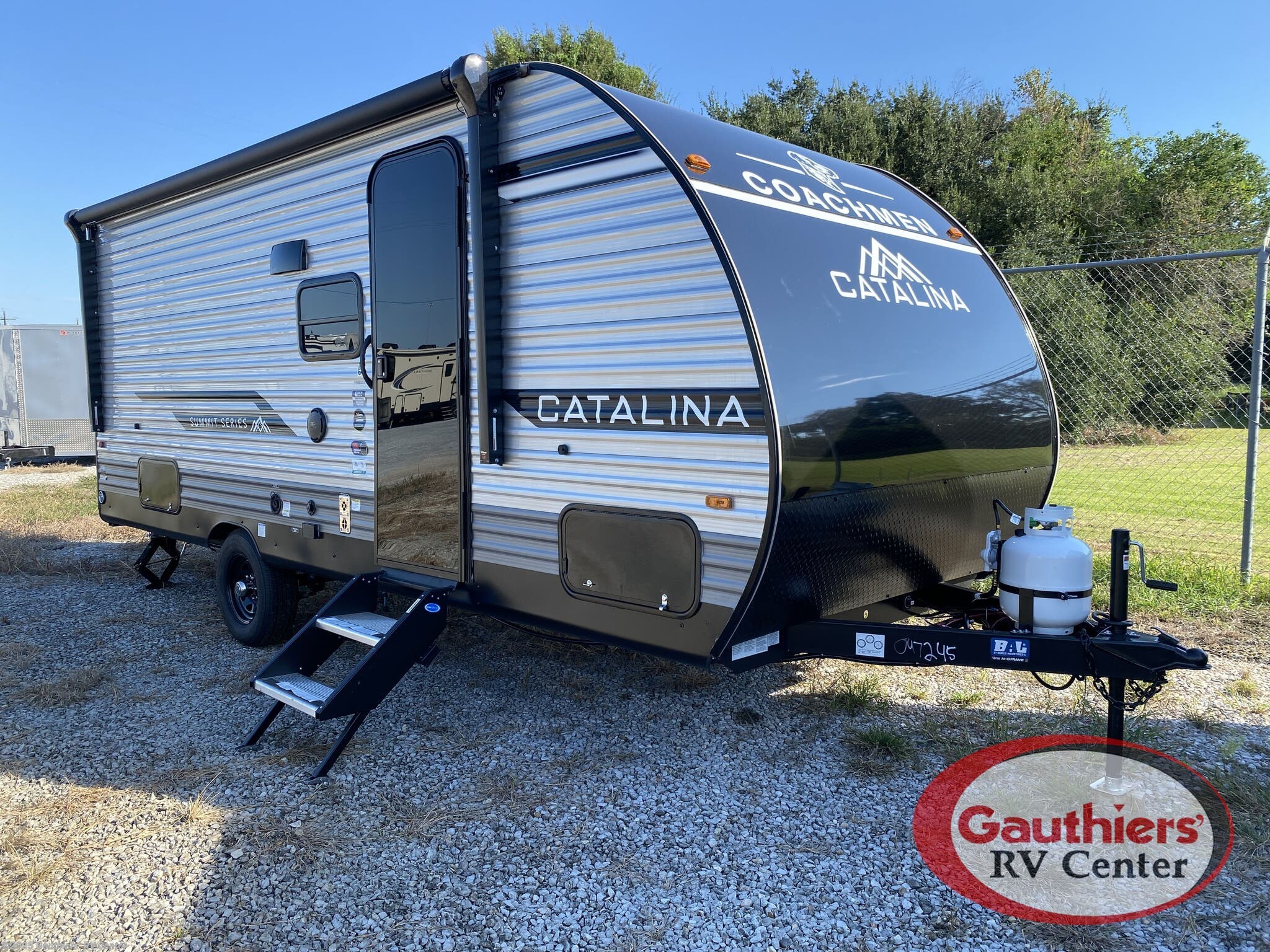 New 2026 Coachmen Catalina Summit 7 Series 184BHSX available in Scott, Louisiana