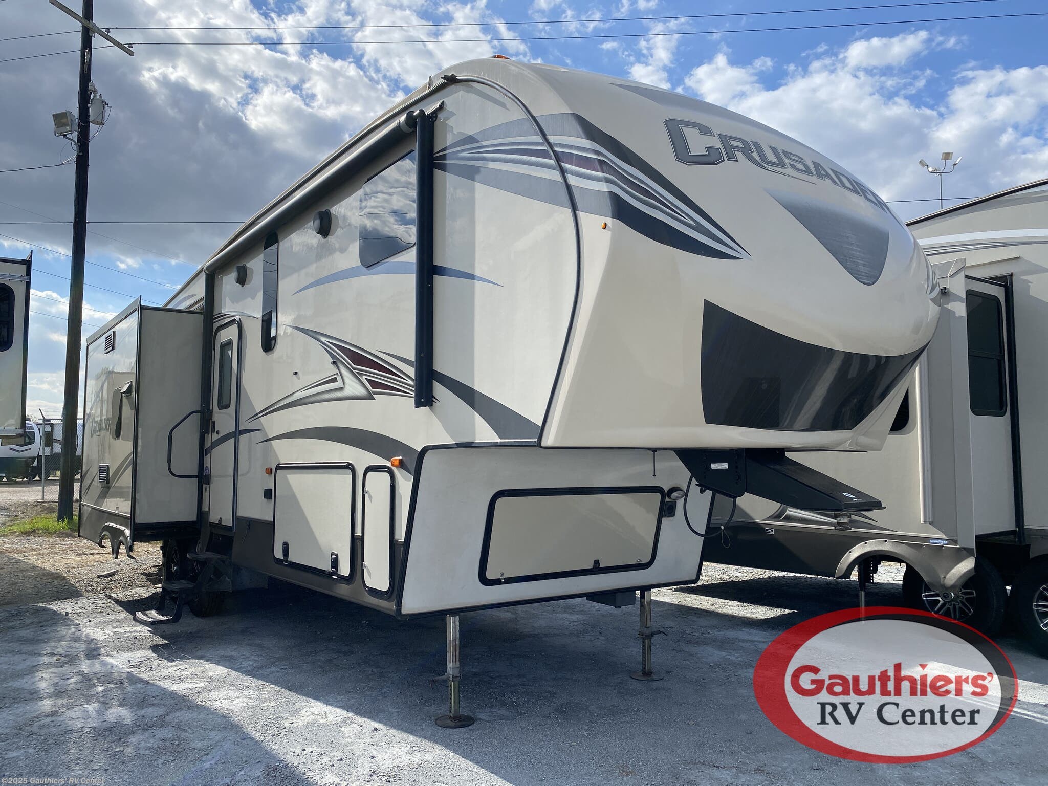Used 2016 Prime Time Crusader 315RST available in Scott, Louisiana