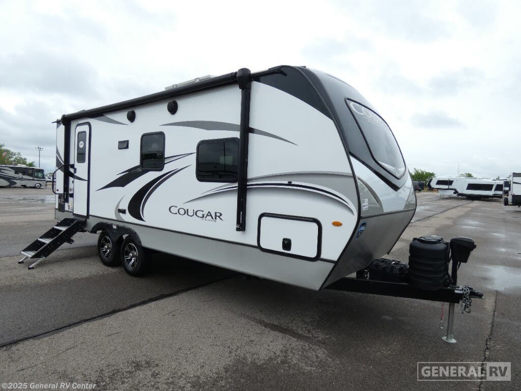 Used 2023 Keystone Cougar 22RBS-1SL available in Brownstown Township, Michigan