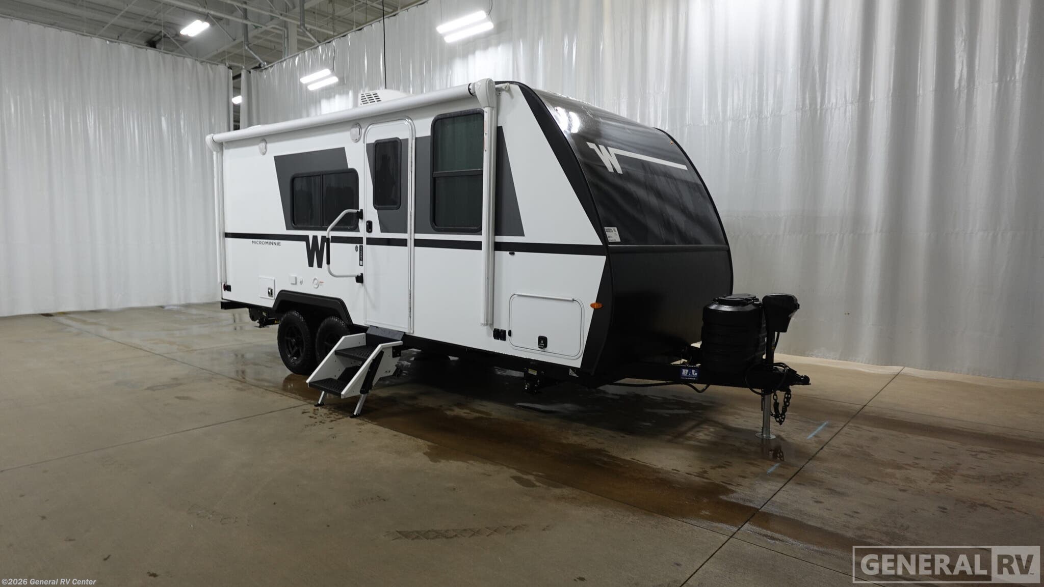 New 2026 Winnebago Micro Minnie 2108DS available in Brownstown Township, Michigan