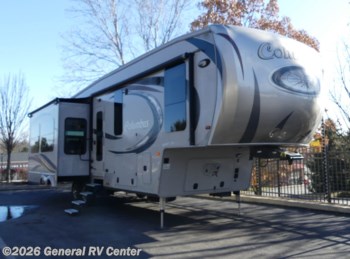 Used 2017 Palomino Columbus 320RS available in Brownstown Township, Michigan