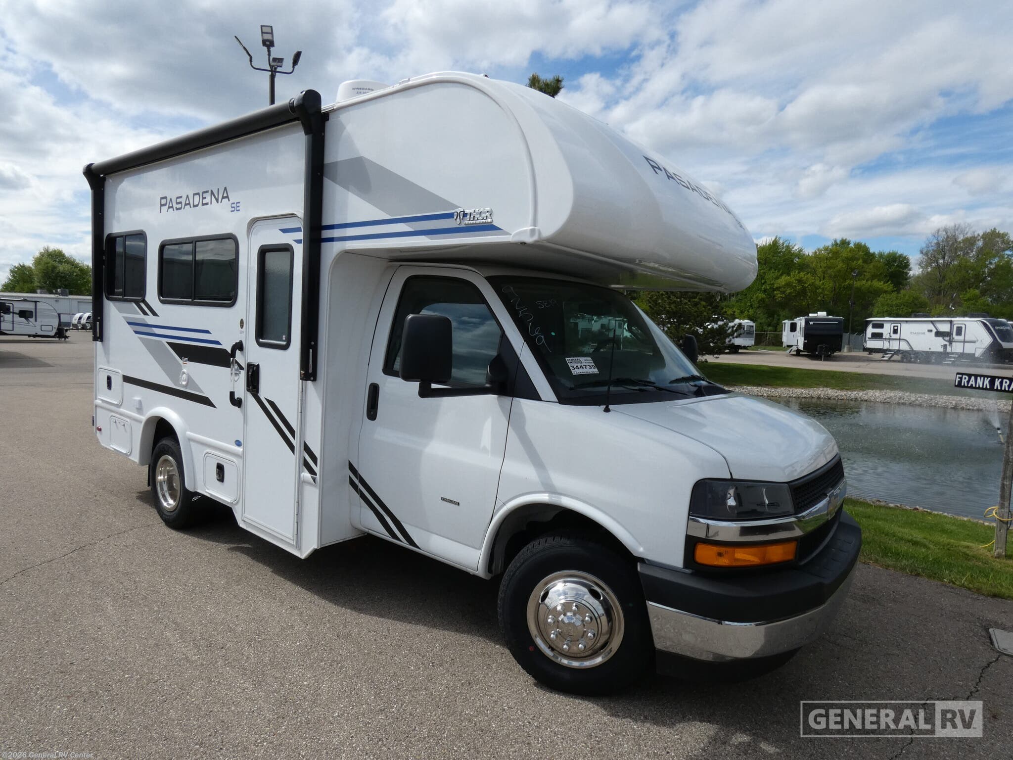 New 2026 Thor Motor Coach Pasadena SE SE19 Chevy available in Brownstown Township, Michigan