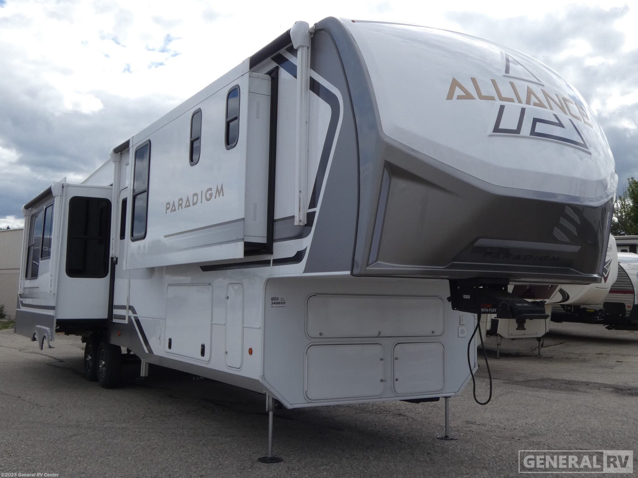 Used 2025 Alliance RV Paradigm 382RK available in Mount Clemens, Michigan