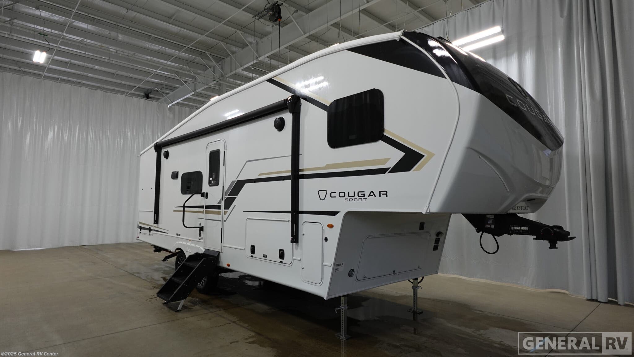 New 2026 Keystone Cougar 2400RE available in Mount Clemens, Michigan