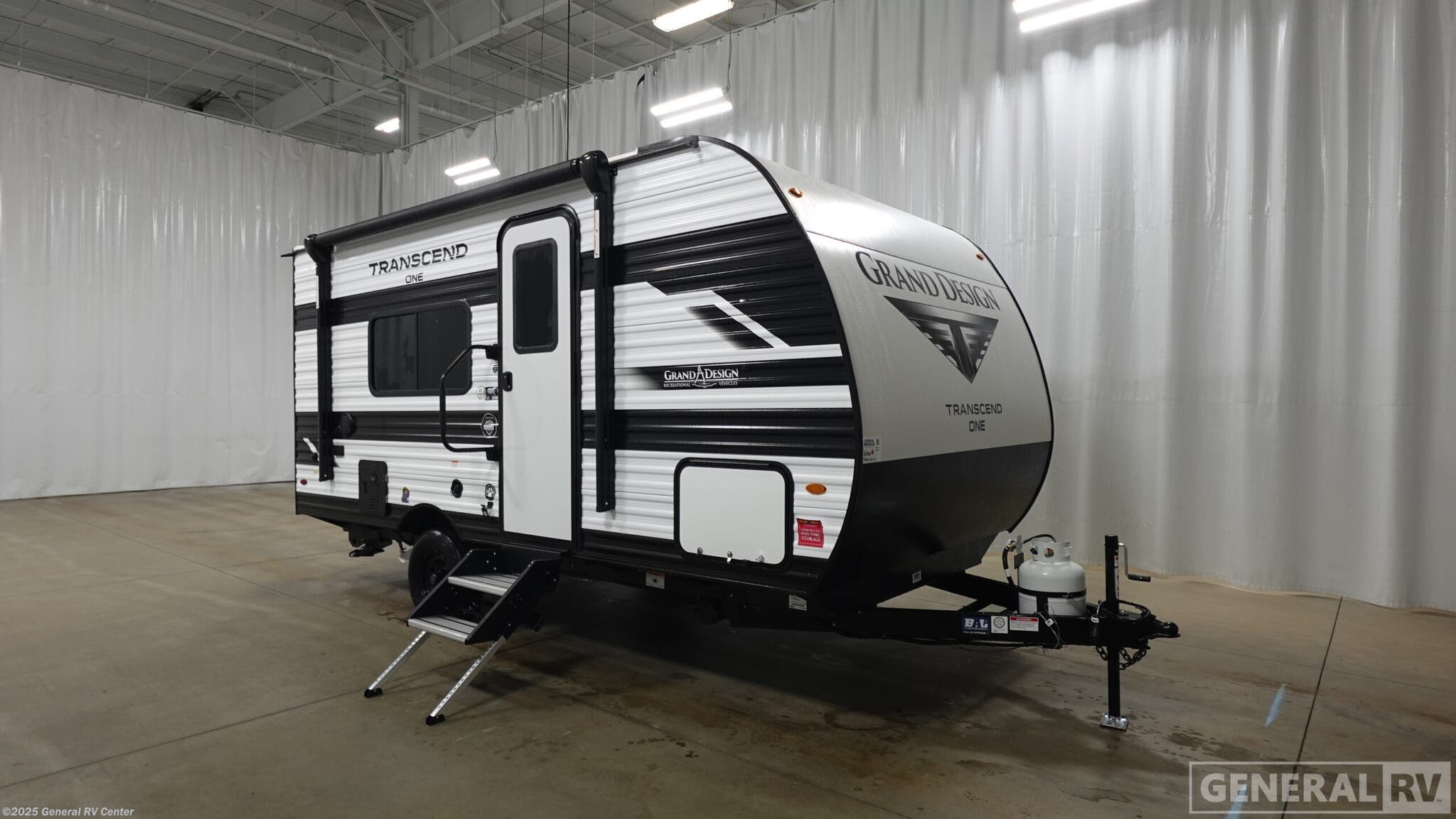 New 2026 Grand Design Transcend One 151RB available in Mount Clemens, Michigan