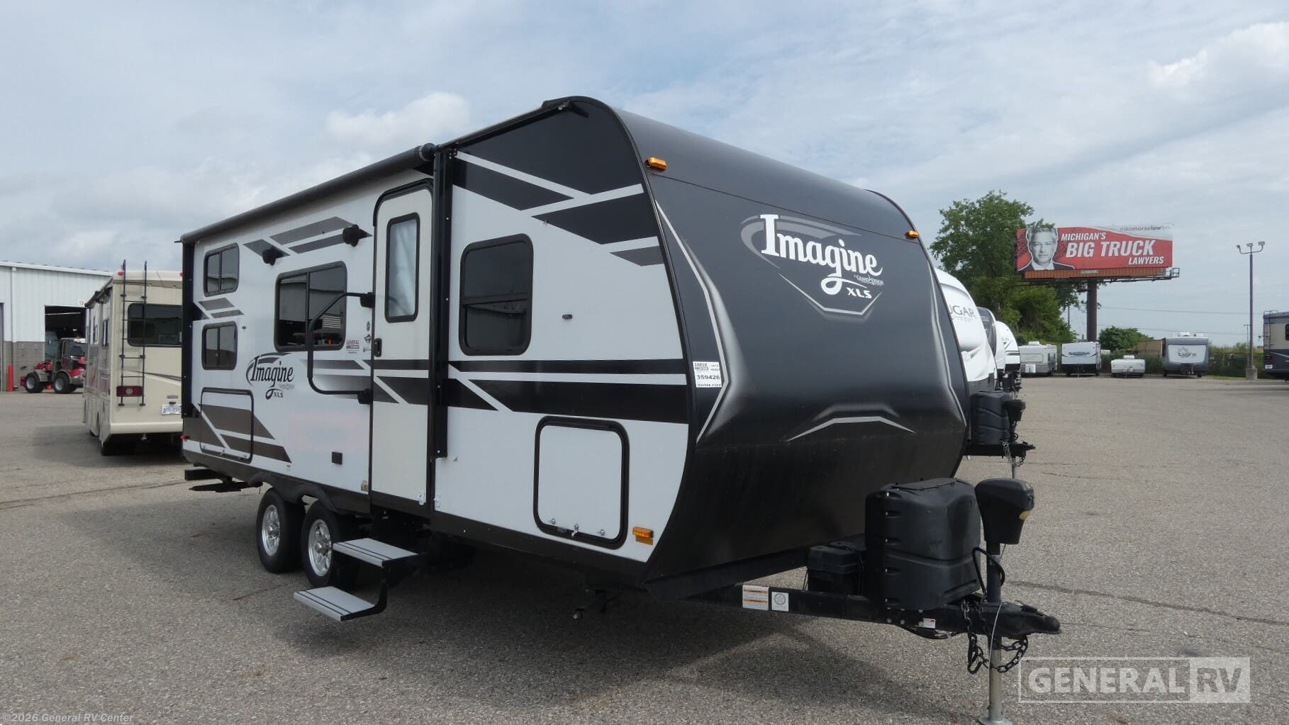 Used 2019 Grand Design Imagine XLS 21BHE available in Mount Clemens, Michigan