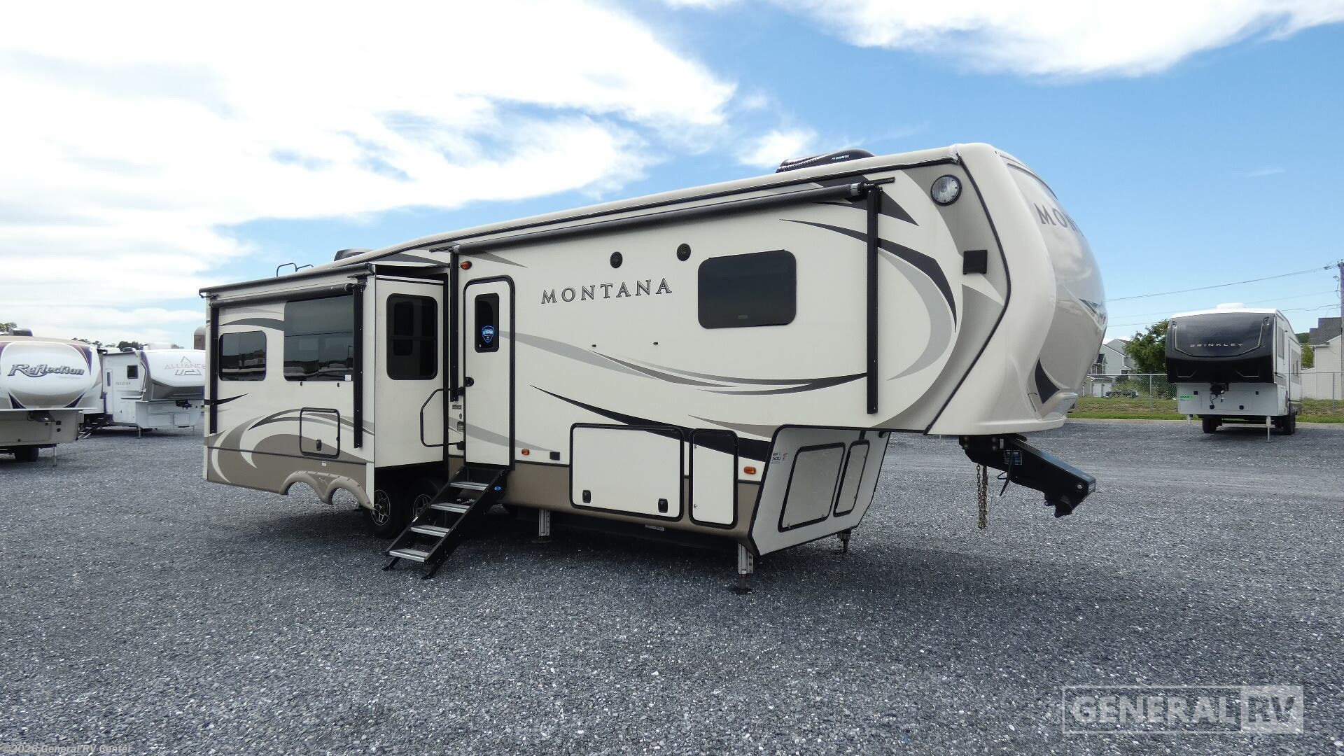 Used 2018 Keystone Montana 3130RE available in Elizabethtown, Pennsylvania