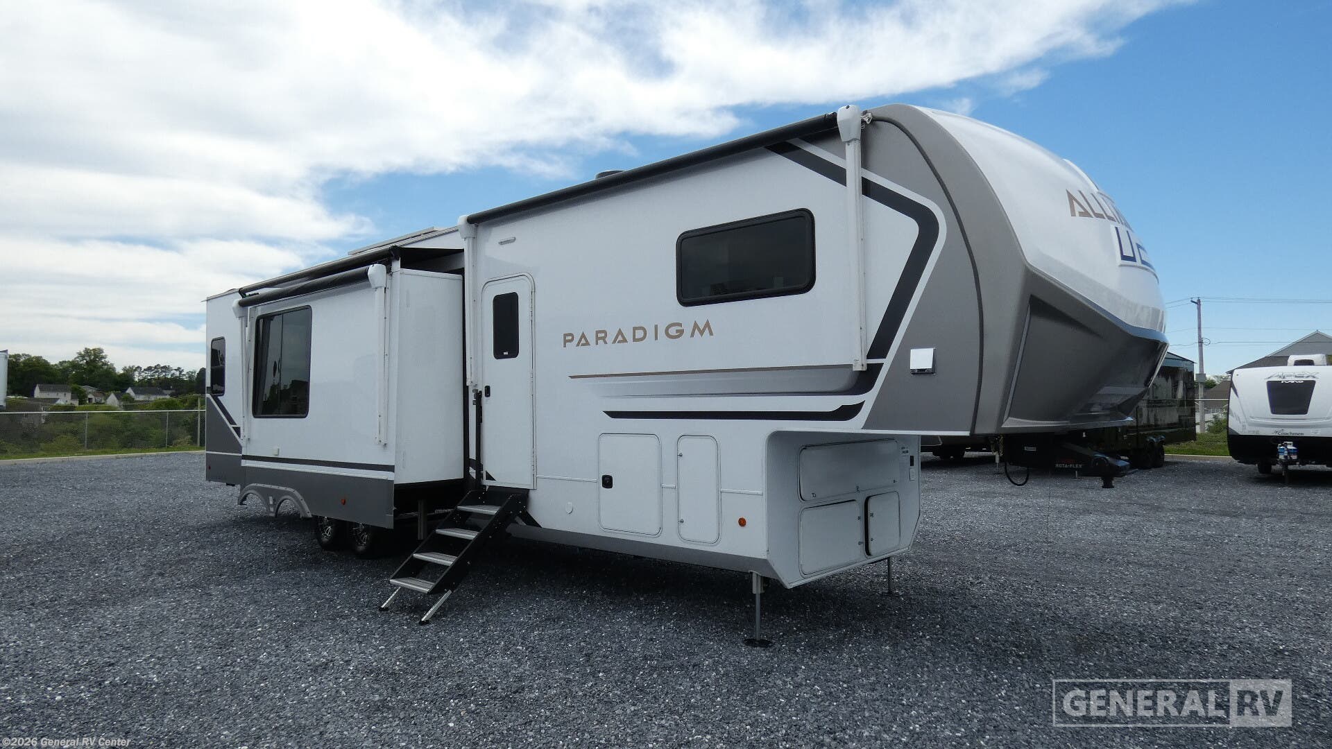 Used 2025 Alliance RV Paradigm 395DS available in Elizabethtown, Pennsylvania