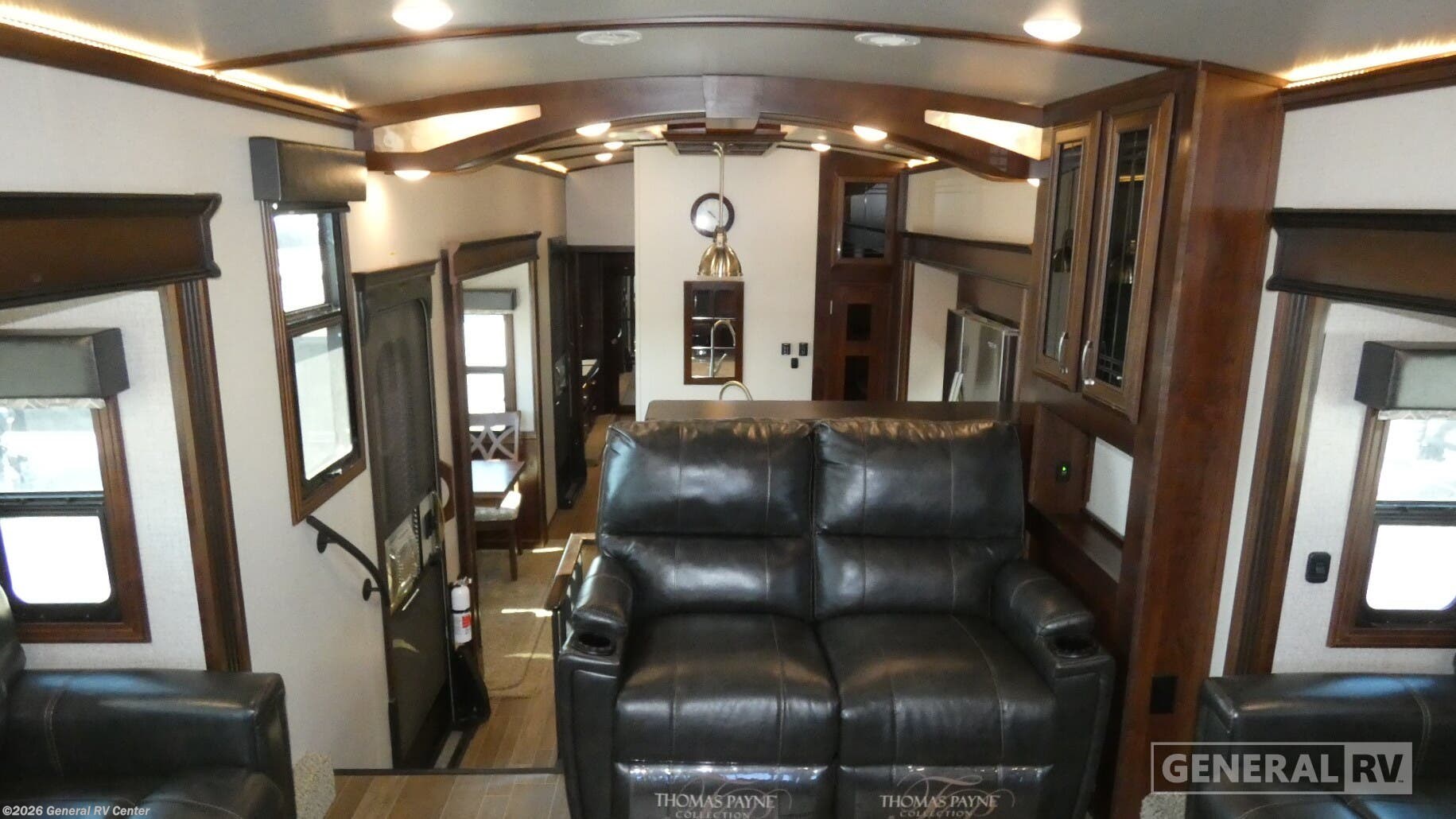 Used 2019 Jayco Pinnacle 38FLWS available in Elizabethtown, Pennsylvania