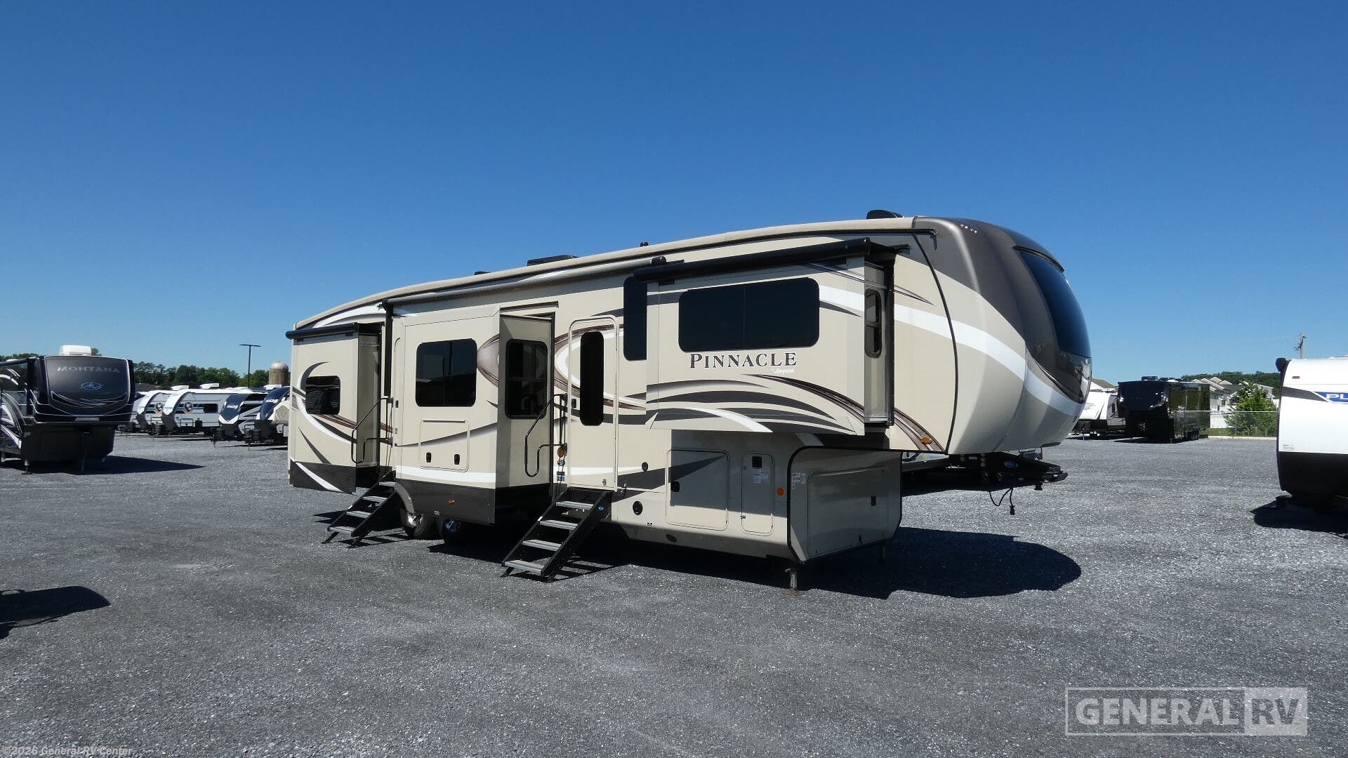 Used 2019 Jayco Pinnacle 38FLWS available in Elizabethtown, Pennsylvania