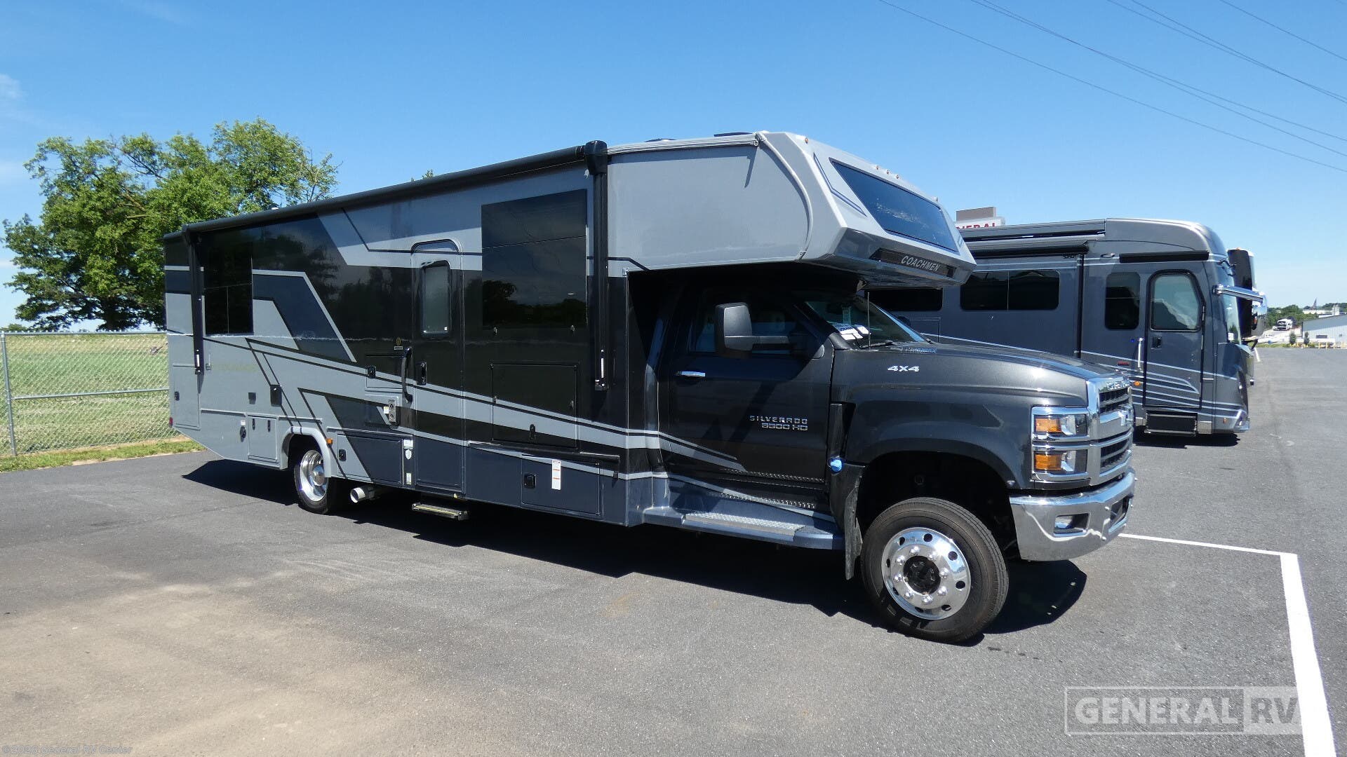 New 2026 Coachmen Entourage 320LV available in Elizabethtown, Pennsylvania